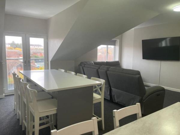 Ryan I Air I Bnb - 102 Mill Street - Free Parking Liverpool Ruang foto