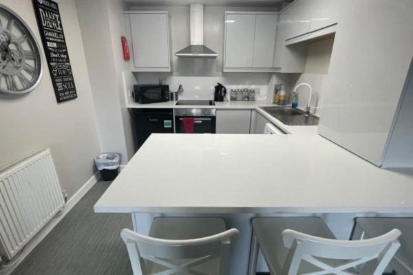 Ryan I Air I Bnb - 102 Mill Street - Free Parking Liverpool Ruang foto
