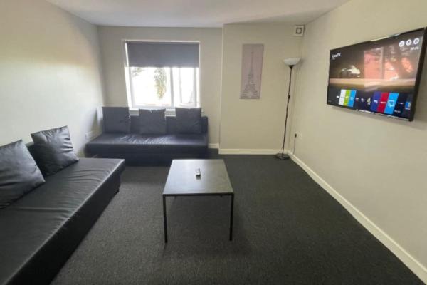 Ryan I Air I Bnb - 102 Mill Street - Free Parking Liverpool Ruang foto