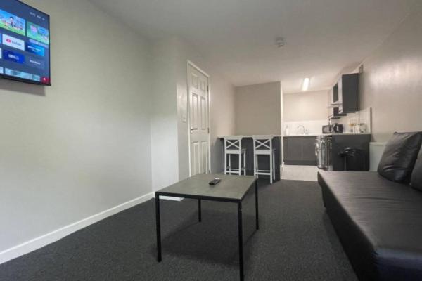 Ryan I Air I Bnb - 102 Mill Street - Free Parking Liverpool Ruang foto