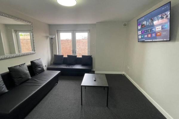Ryan I Air I Bnb - 102 Mill Street - Free Parking Liverpool Ruang foto