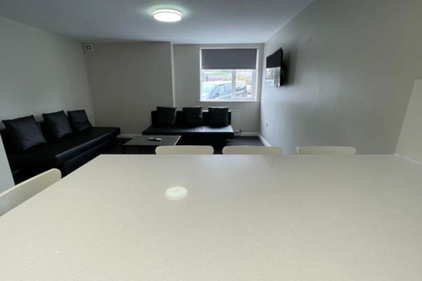 Ryan I Air I Bnb - 102 Mill Street - Free Parking Liverpool Ruang foto